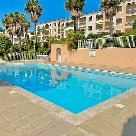 Apartman T2 Avec Jardin, Clim & Piscine - Proche Plages Et Randos, Parking Prive - La Rascasse Hyères