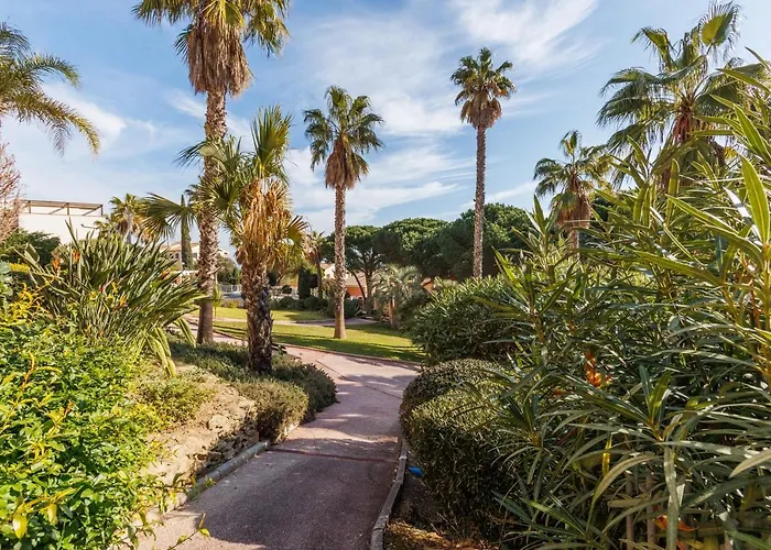 Lägenhet T2 Avec Jardin, Clim & Piscine - Proche Plages Et Randos, Parking Prive - La Rascasse